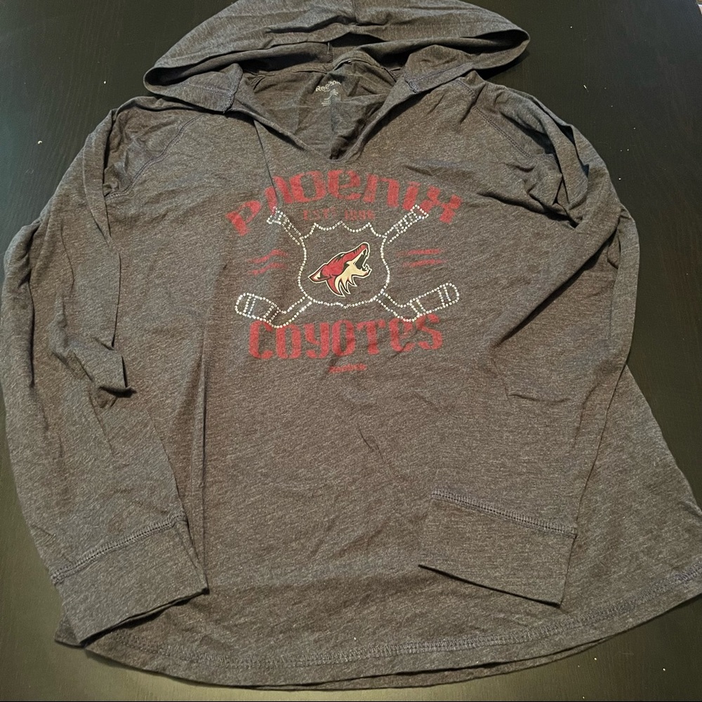 Gray Arizona Coyotes Hockey Reebok Long Sleeve with Hoodie, Size Medium